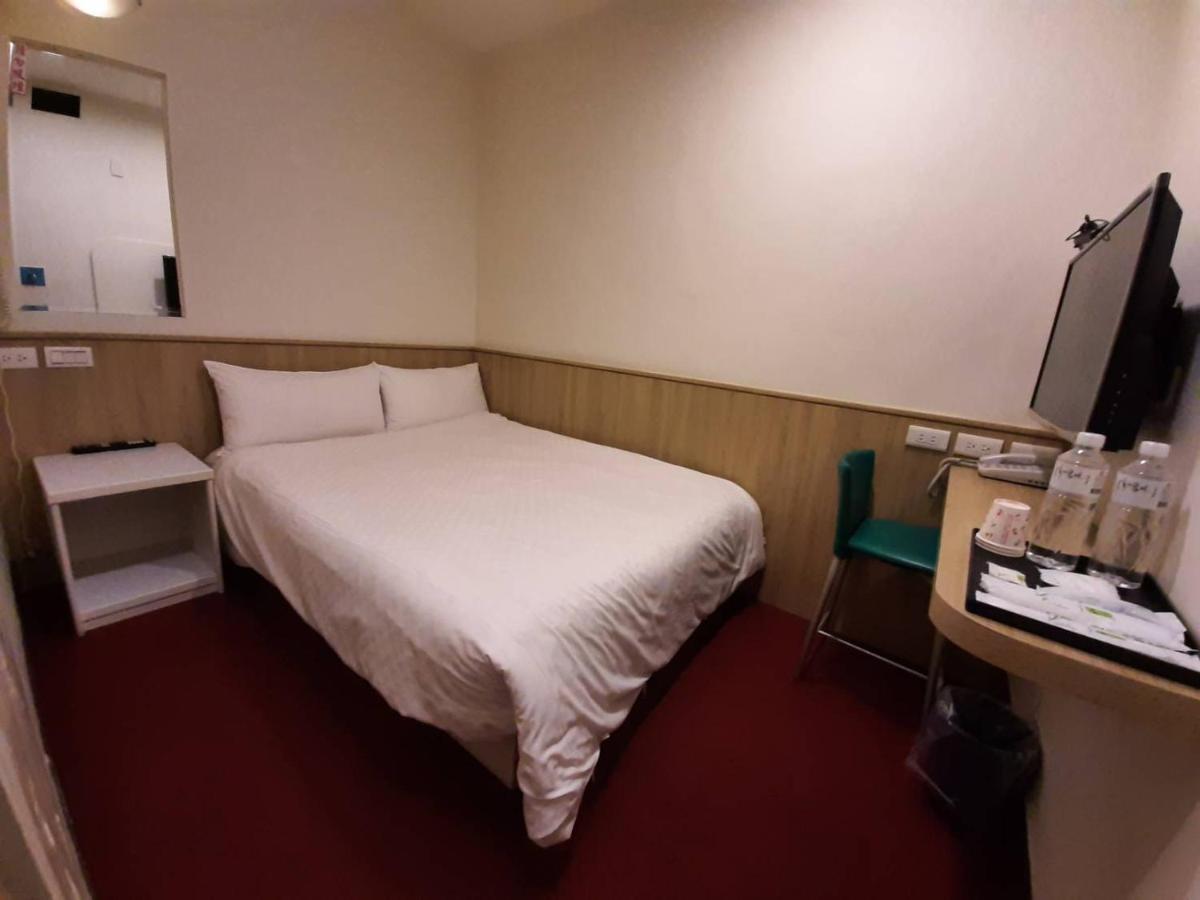 Long Cherng Hotel Luodong Dış mekan fotoğraf