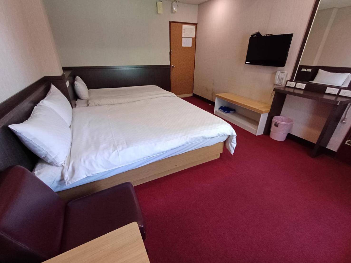 Long Cherng Hotel Luodong Dış mekan fotoğraf