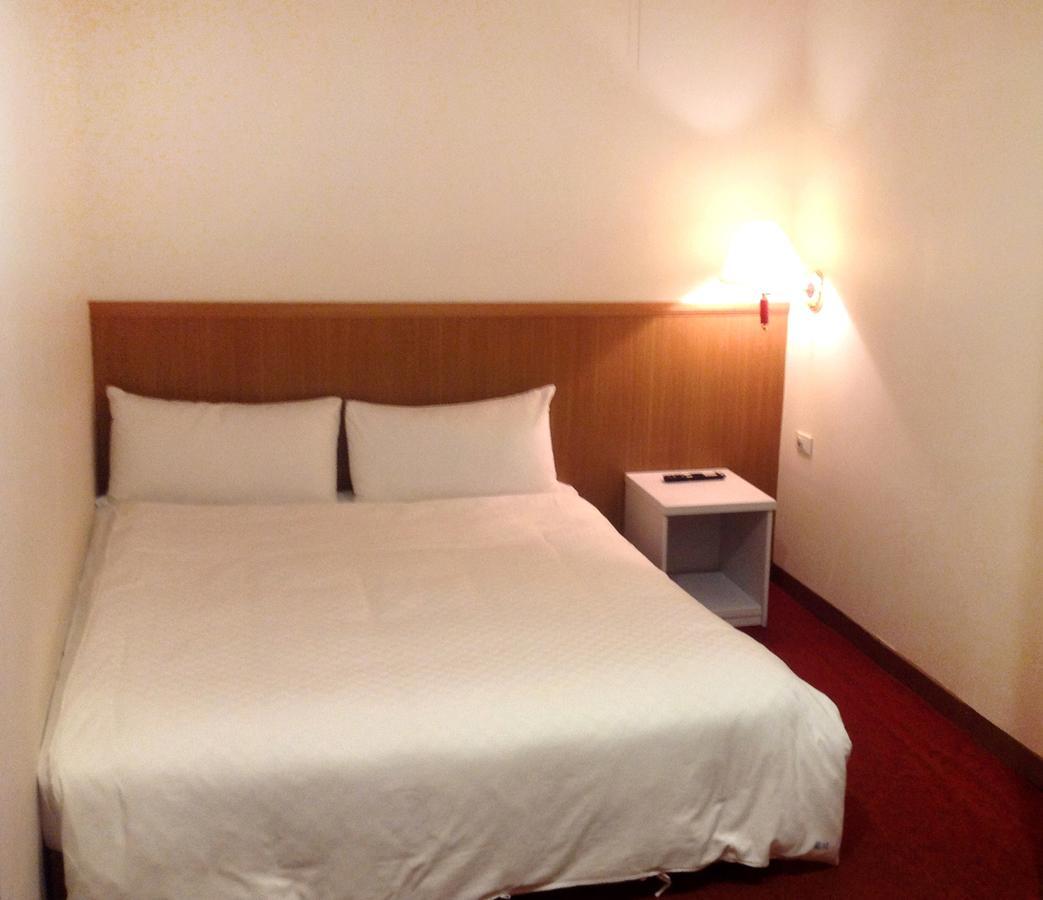 Long Cherng Hotel Luodong Dış mekan fotoğraf